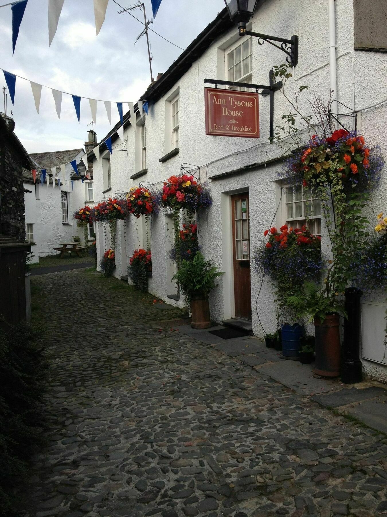 Ann Tysons House Hotel Ambleside Bagian luar foto